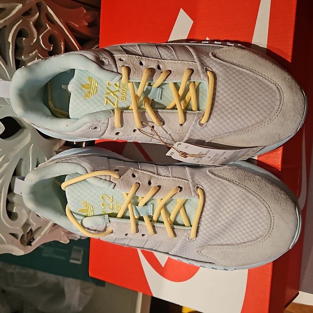 Adidas ZX22 Boost